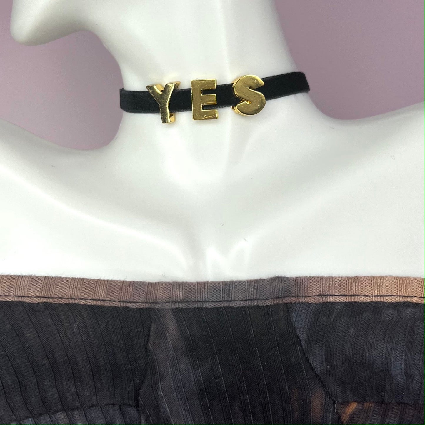 YES - Choker Necklace