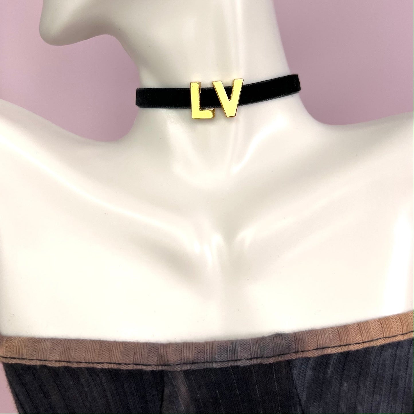 L - Choker Necklace