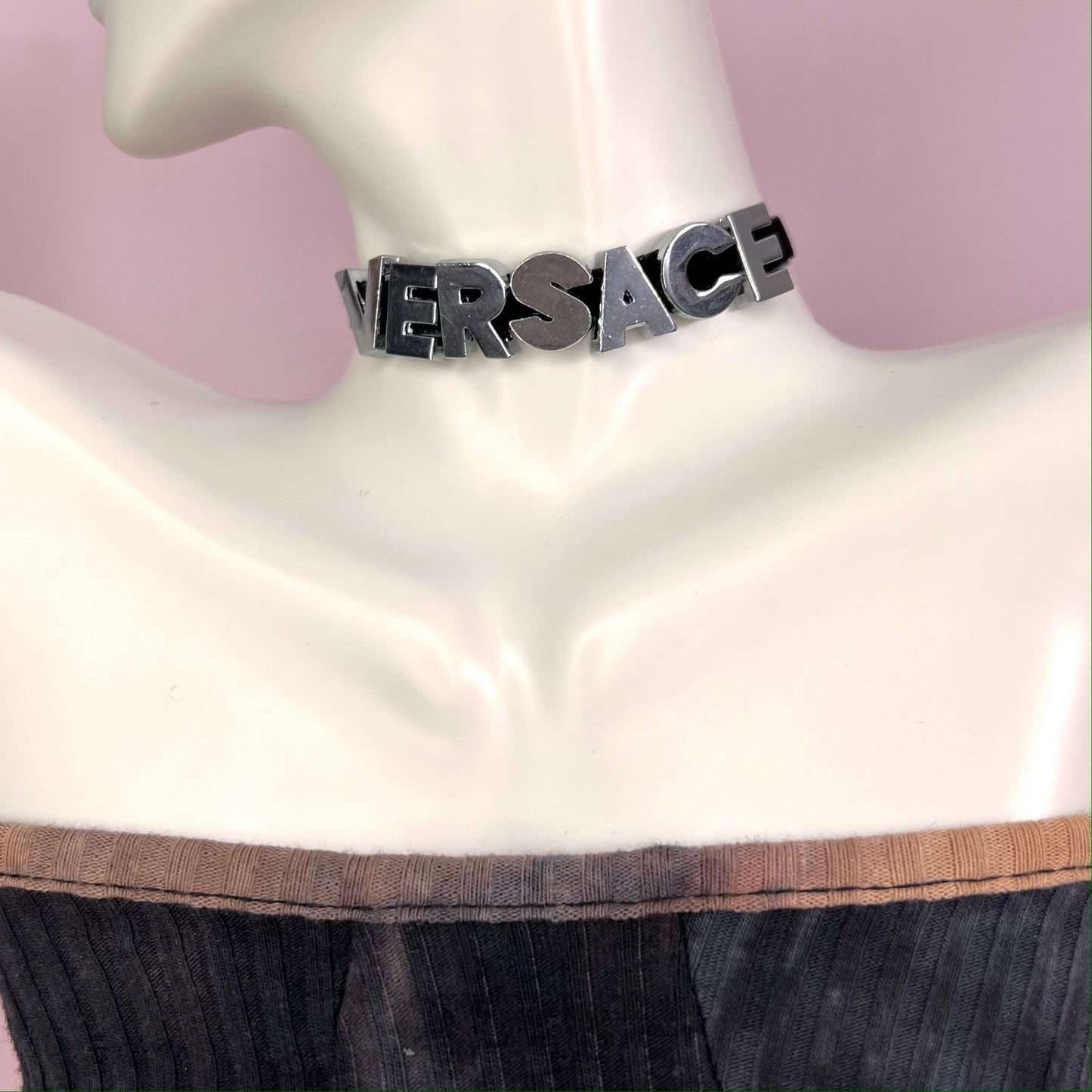 V - Choker Necklace